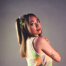 Fotografia promocional de Leah Nawy.