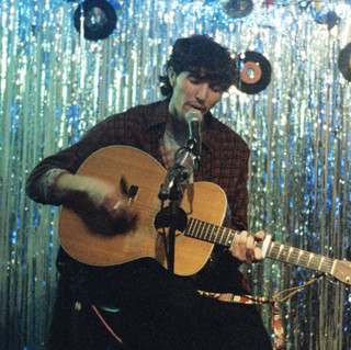 Promotional photograph of Concierto de Adelaide + Lefty Parker en Chicago.