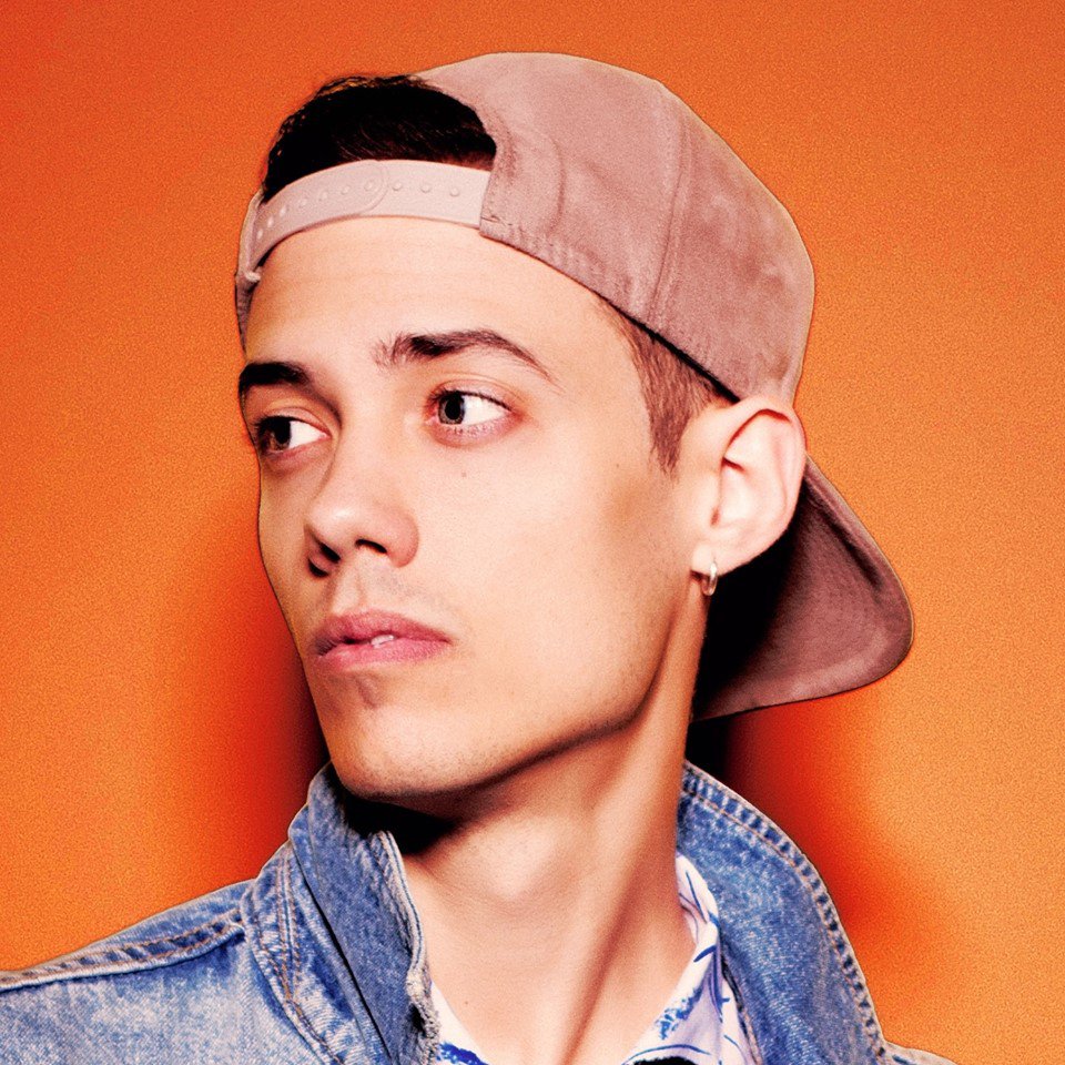 Fotografía promocional de Leroy Sanchez 