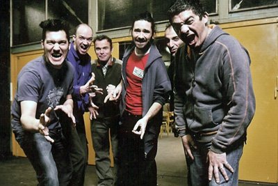 Fotografía promocional de Concierto de Les Fils de Teuhpu en París