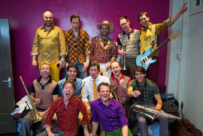 Promofoto von Concierto de Leuk Dat Je Dr Bent Band en Utrecht.