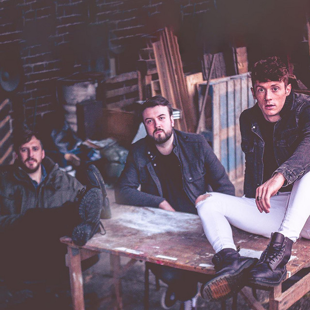 Fotografía promocional de Lightning Threads