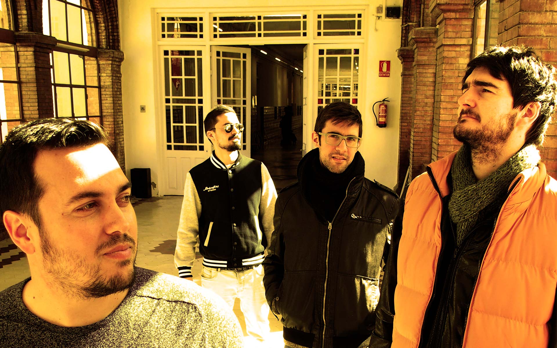 Fotografía promocional de Living Camboya