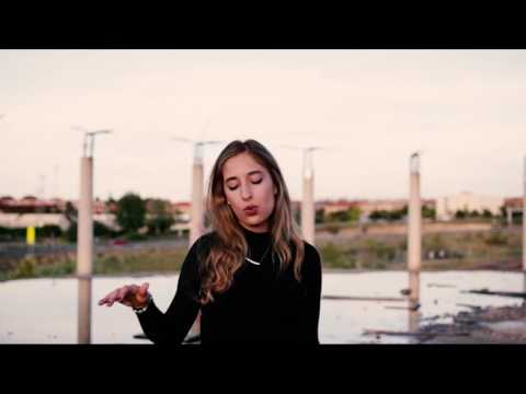 Fotografía promocional de Lola Bozzano