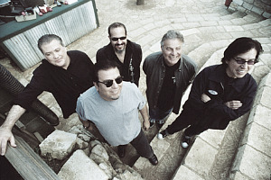 Fotografía promocional de Los Lobos