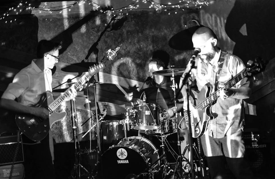 Fotografía promocional de Los Vampiros Amarillos