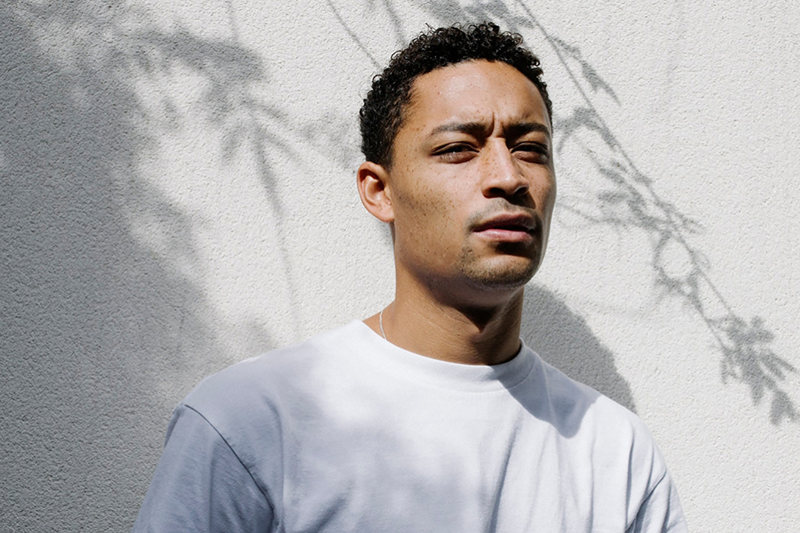 Fotografía promocional de Loyle Carner