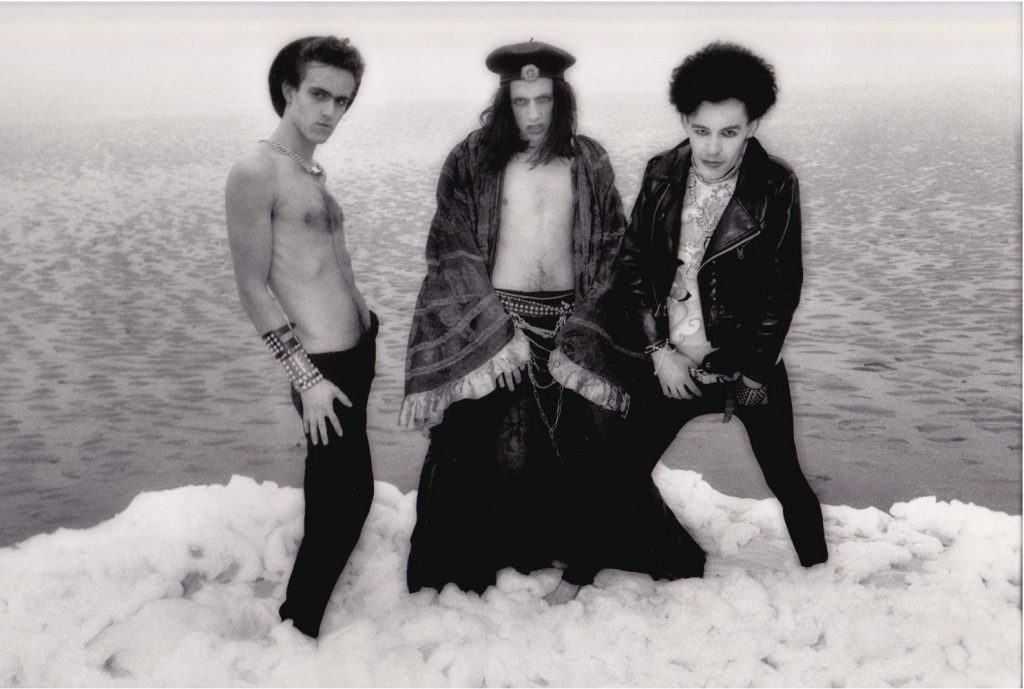 Promotional photograph of LTNO.