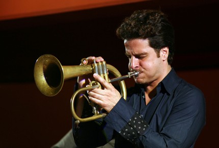 Fotografía promocional de Luca Aquino