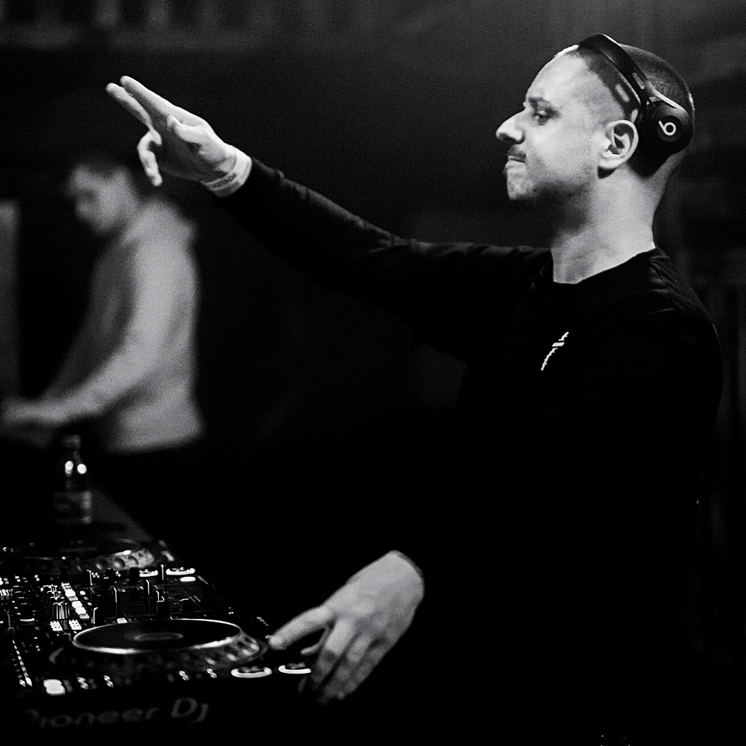 Fotografia promozionale di LUCA MAIER.