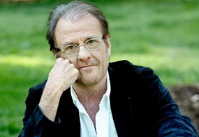 Fotografía promocional de Luis Eduardo Aute