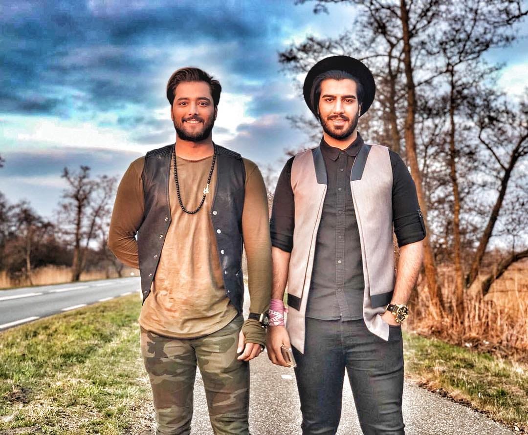 Promotional photograph of Macan Band.