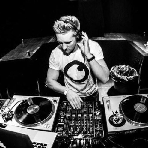 Fotografía promocional de Concierto de Macca en Londres