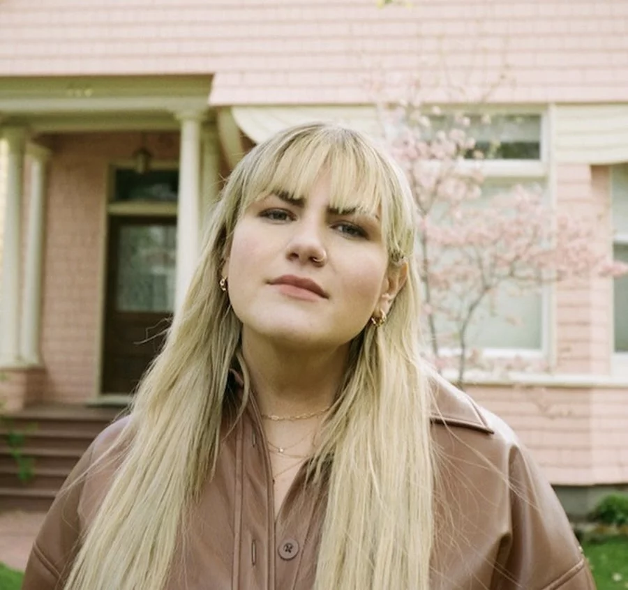 Fotografía promocional de Concierto de Maddie Zahm en Columbus