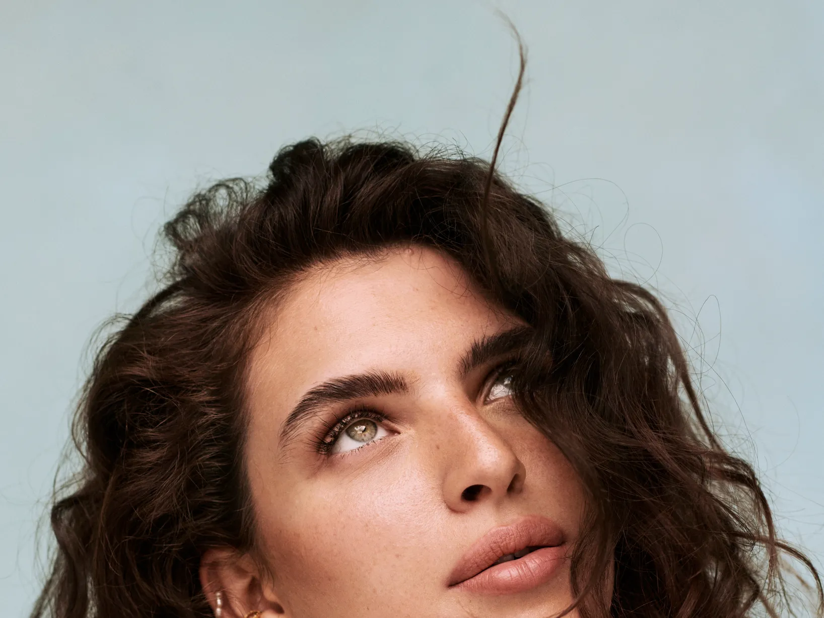 Fotografía promocional de Mae Muller