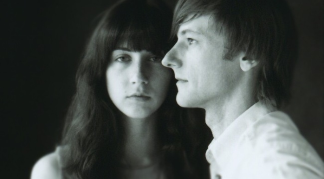 Fotografía promocional de Mahogany