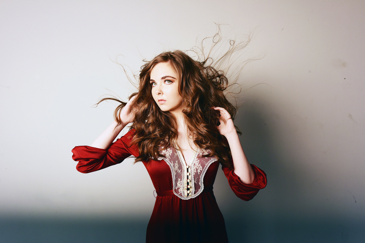 Fotografía promocional de Maisy Kay