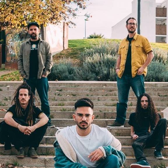 Fotografía promocional de Malaka Youth