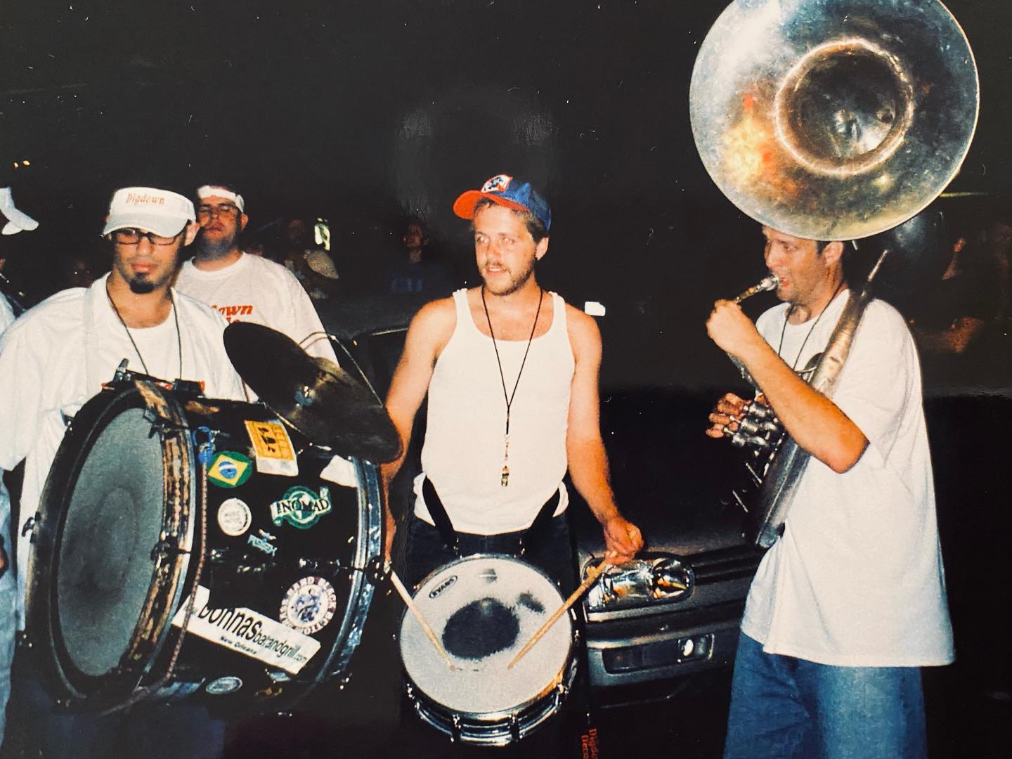 Fotografia promocional de Mama Digdown's Brass Band.