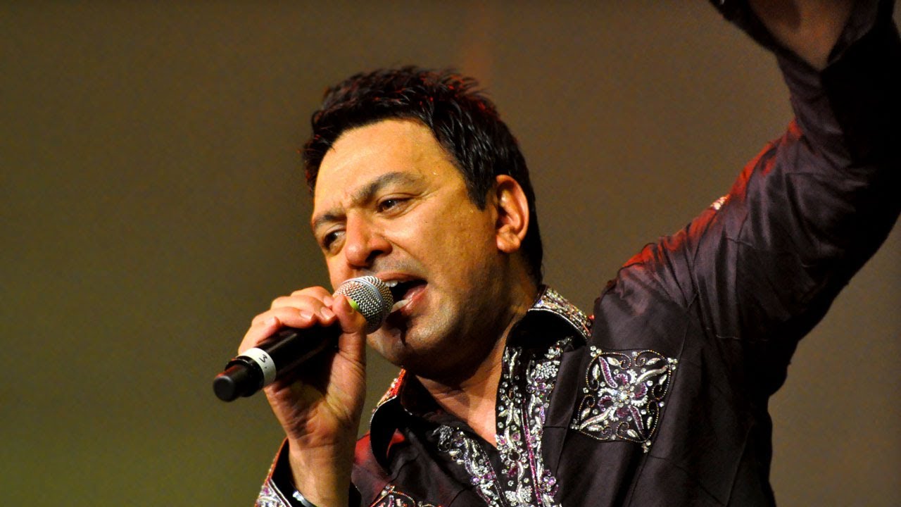 Promotional photograph of Manmohan Waris.