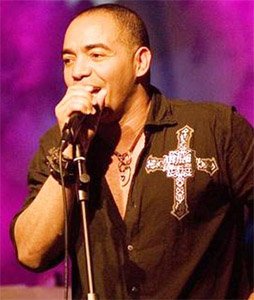 Fotografía promocional de Manolín El Médico De La Salsa