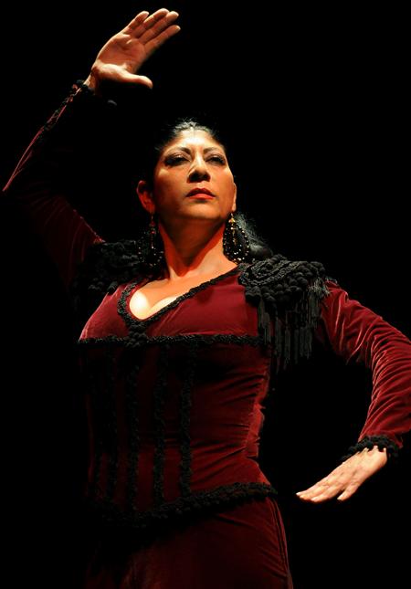 Fotografía promocional de Manuela Carrasco