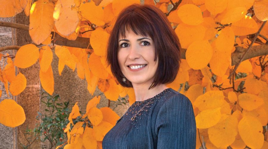 Promotional photograph of Margarita Escarpa.