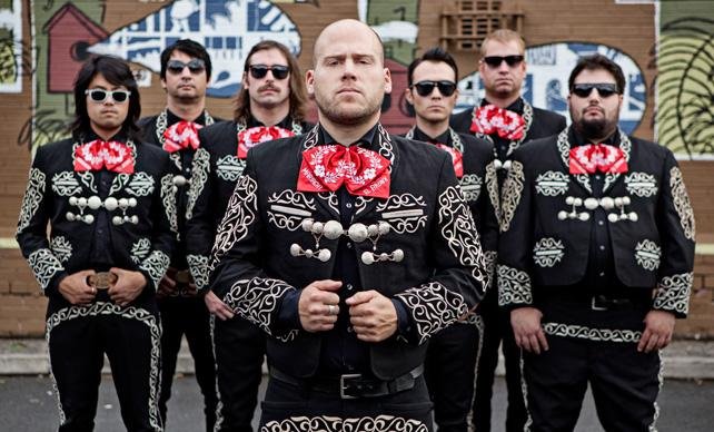 Fotografía promocional de Mariachi El Bronx