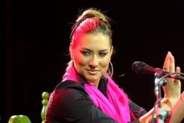 Fotografía promocional de Marina Heredia