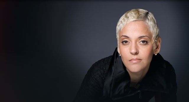Promotional photograph of Mariza.