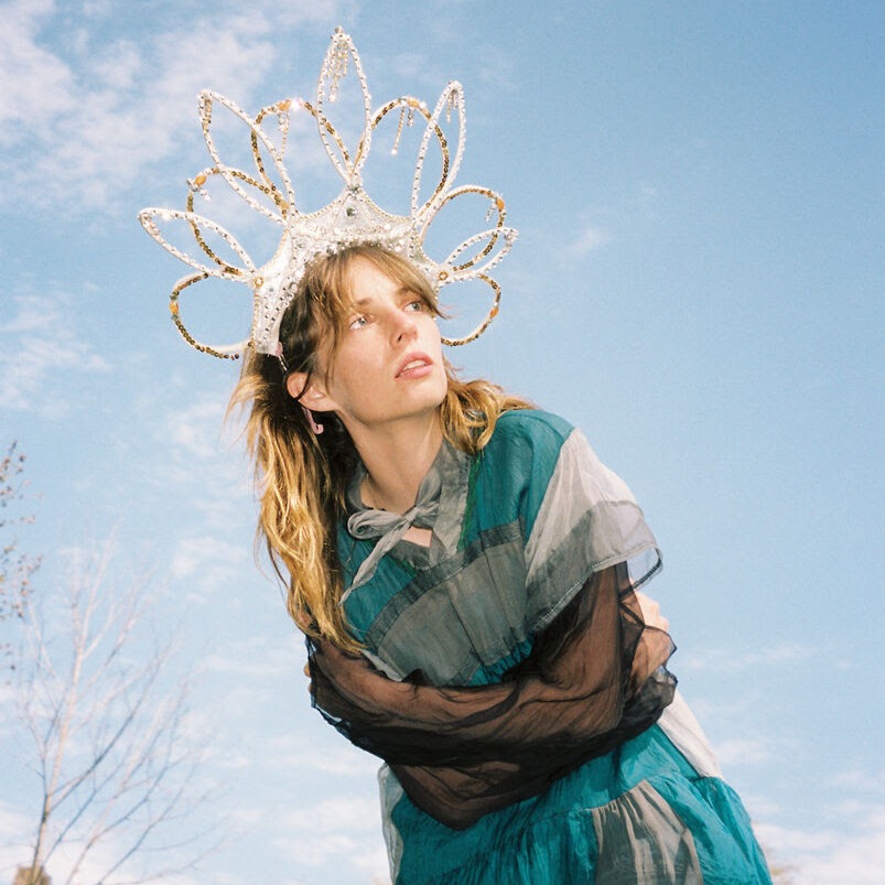 Fotografía promocional de Maya Hawke