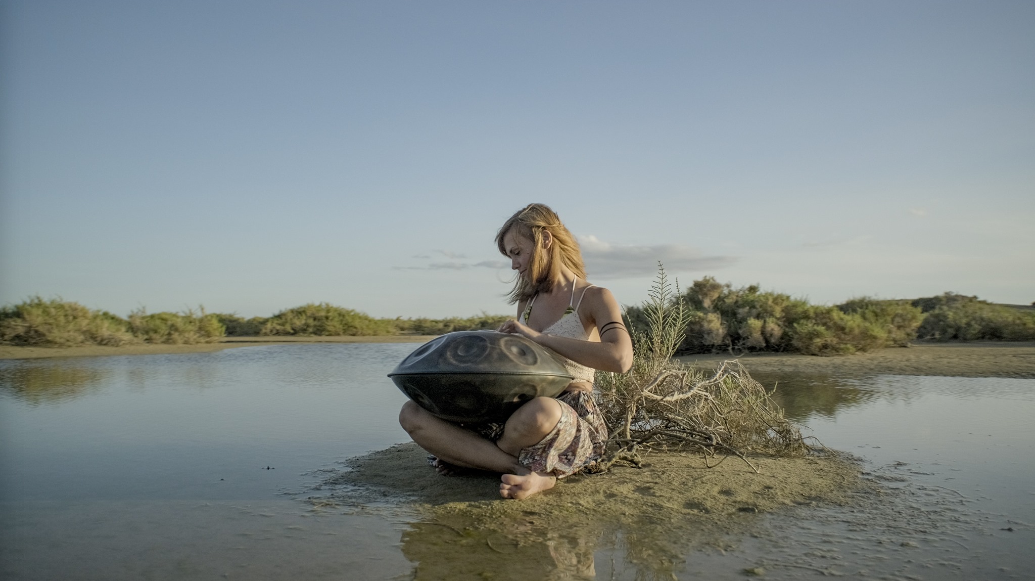 Fotografia promocional de Mayiia.