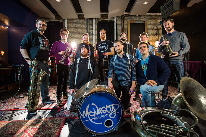 Fotografia promocional de Mcnasty Brass Band.