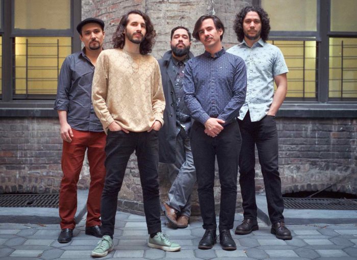 Fotografía promocional de Mecanica Popular