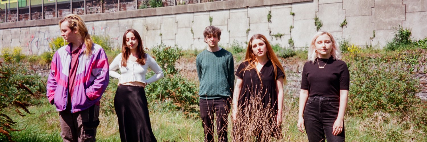 Fotografía promocional de Concierto de M(h)aol en Birkenhead