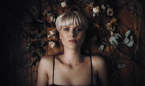 Fotografía promocional de Mica Millar