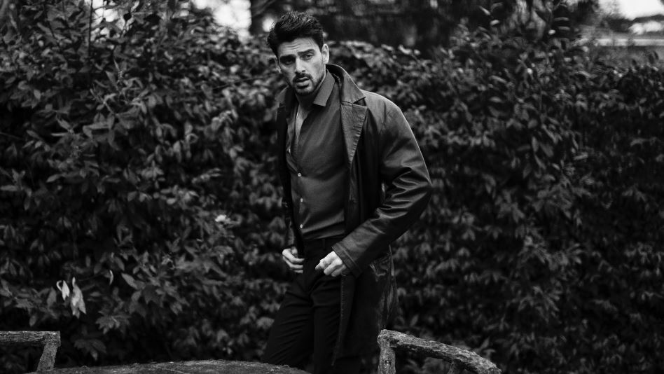 Fotografía promocional de Michele Morrone