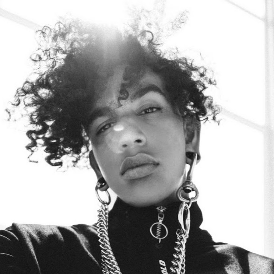 Promotional photograph of Micro TDH.