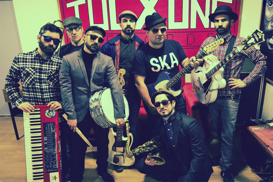 Fotografía promocional de Mighty Megatons