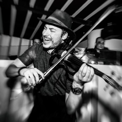 Fotografía promocional de Miguel Lara