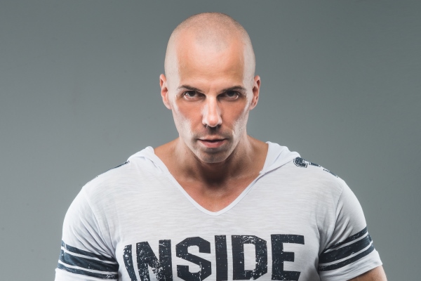 Fotografía promocional de Miguel Serna