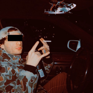 Fotografia promocional de Mikey Demilio.