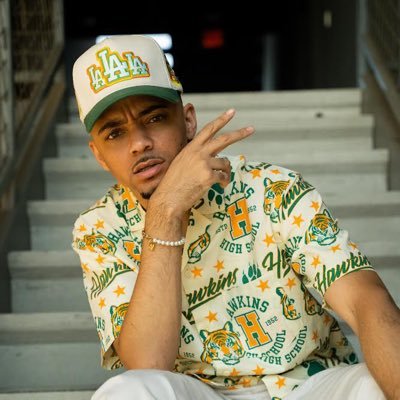 Promotional photograph of Miles Minnick.