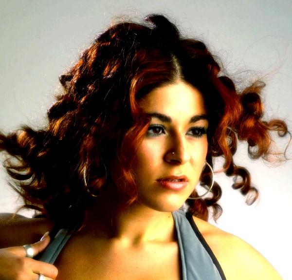 Fotografia promocional de Miss Trouble MC.