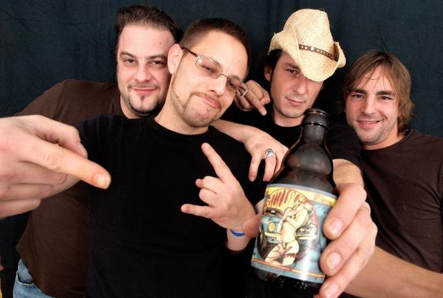 Fotografía promocional de Monkey3