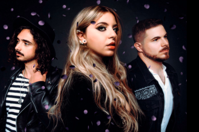 Fotografía promocional de Monowhales