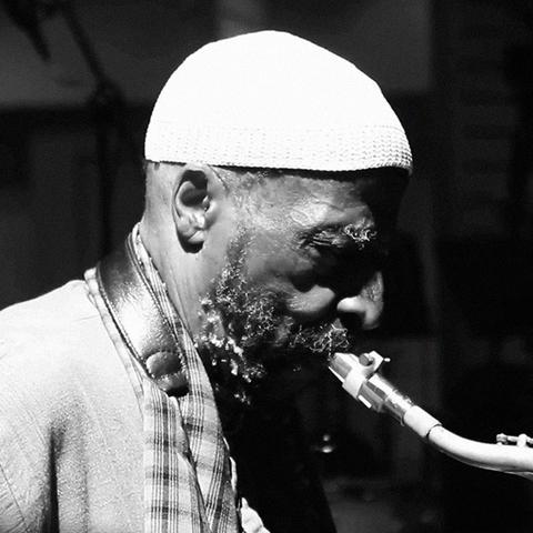 Fotografía promocional de Mr. Bongo