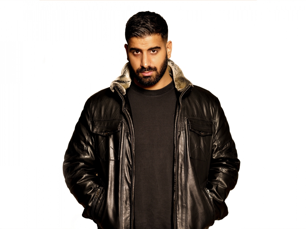 Promotional photograph of Mudi.