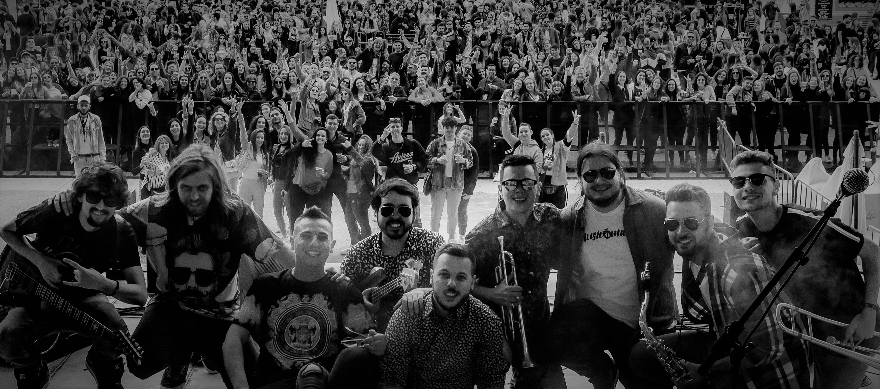 Fotografia promocional de Musicómanos.