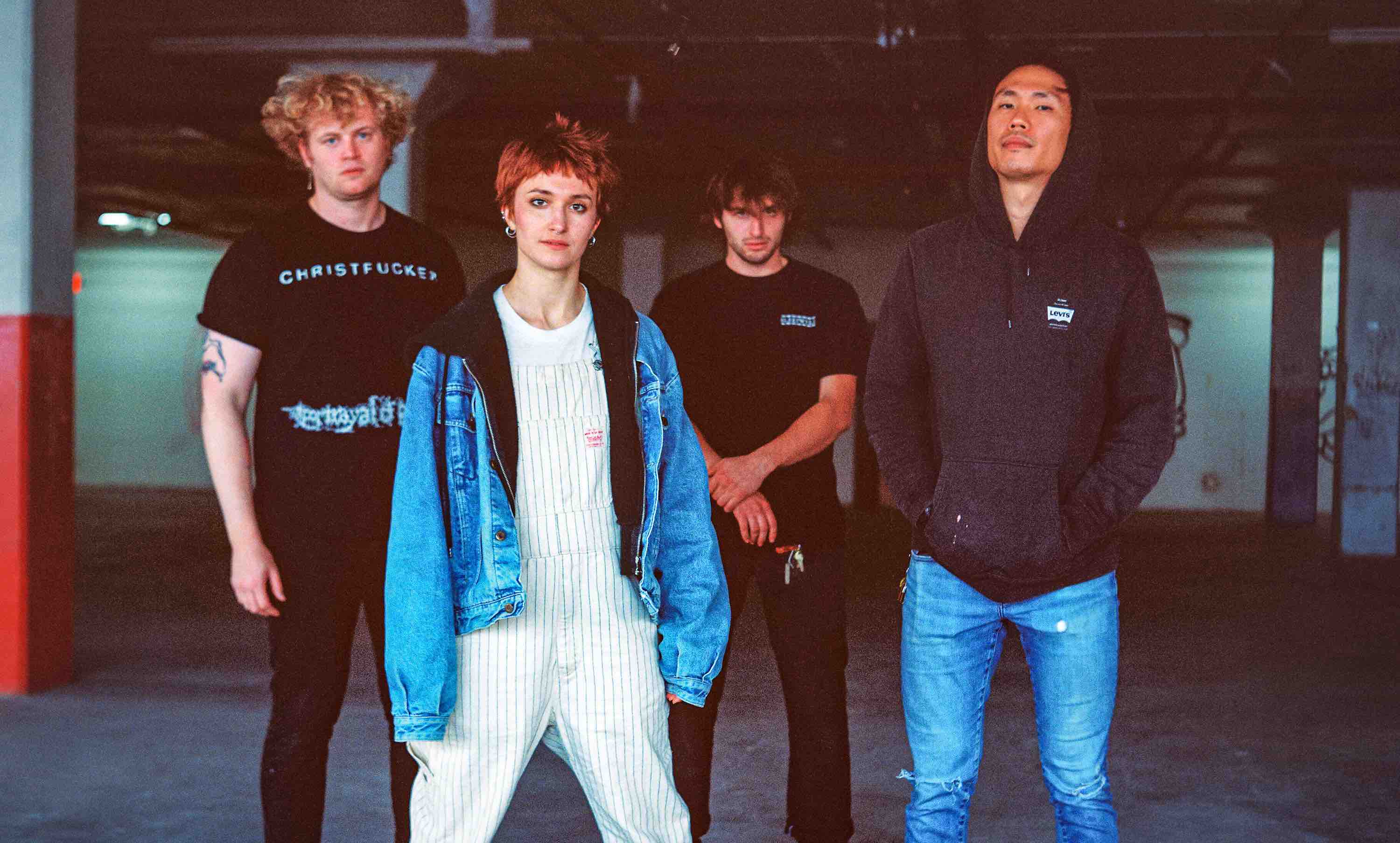 Fotografia promocional de MX Lonely.